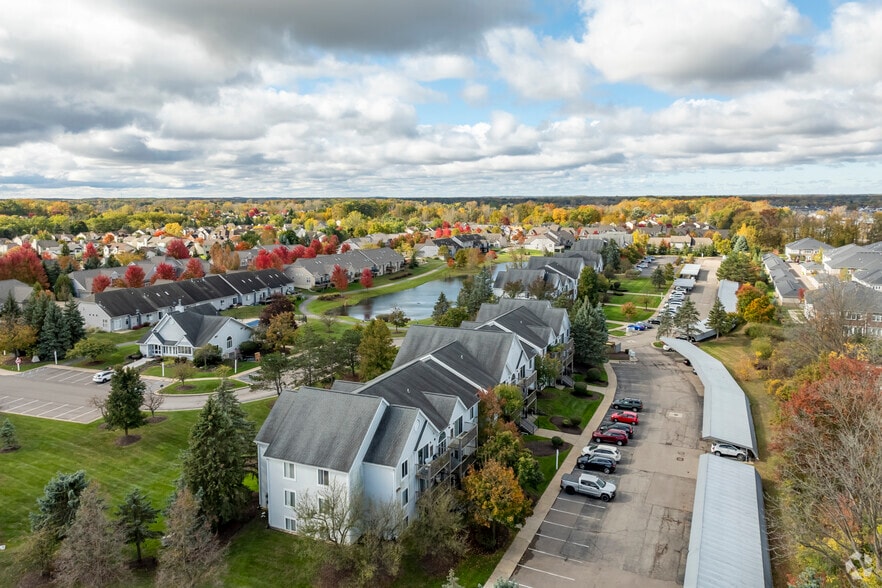 Aerial Photo - Cambridge Club