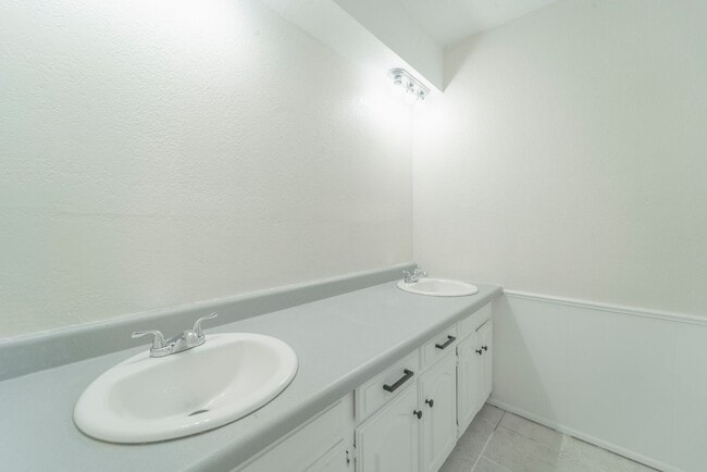 Building Photo - Opportunity Knocking with this HUGE home available for Rent-to-Own or Purchase for $300,000