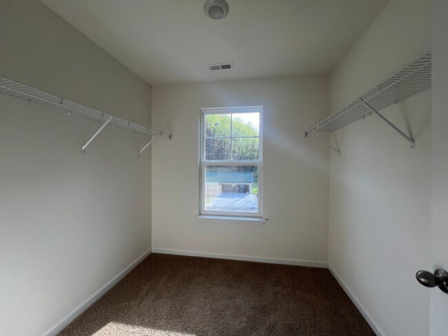 Building Photo - Brand-New 4BR Home for Rent in Kingsport – Be the First Tenant!