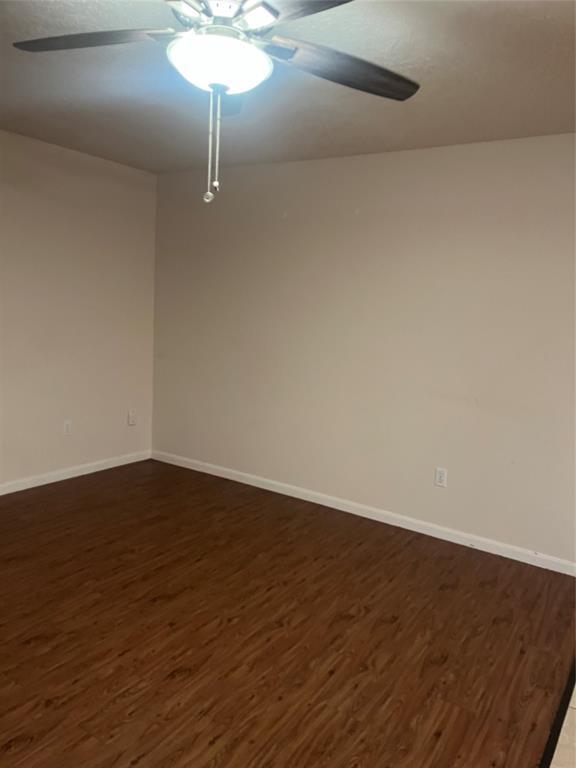 Building Photo - 302 Inverness Dr