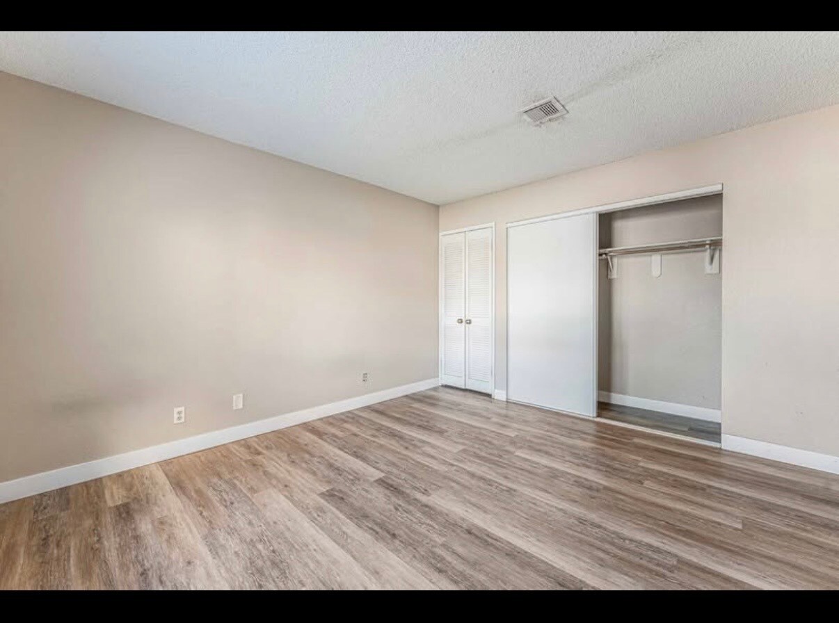 Building Photo - 5264 Child Ct