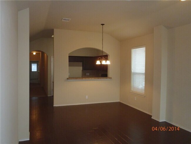 Building Photo - Luxury Duplex / Hutto TX