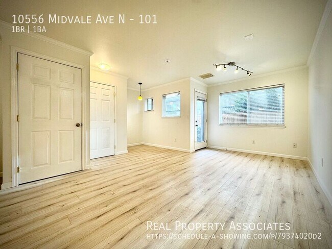 Building Photo - 10556 Midvale Ave N