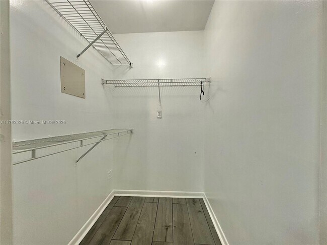 Building Photo - 15290 SW 106th Ln