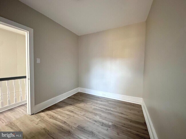 Building Photo - 934 N Fallon St