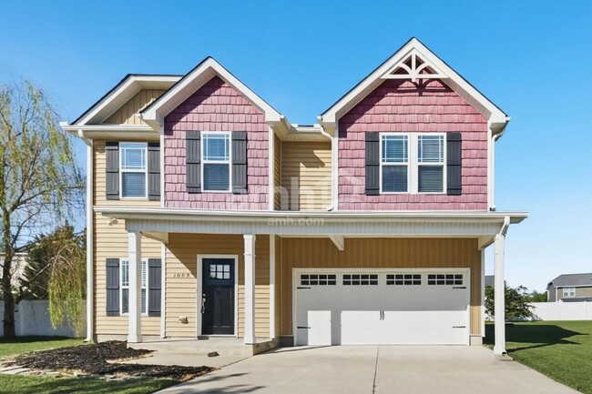 Building Photo - 1009 Fieldmere Pl