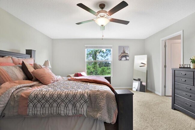 Building Photo - 12813 Wildflower Meadow Dr
