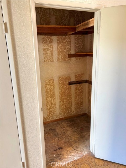 Building Photo - 402 S Ola Vista