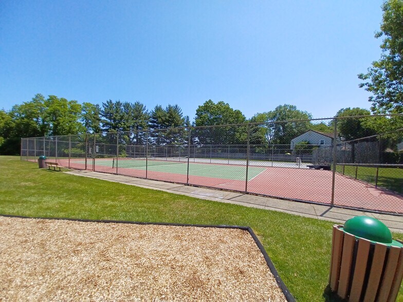 Tennis court in Tapestry - 2208 Clark Ct