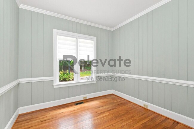 Building Photo - 6000 Sedgefield Rd
