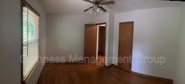 Building Photo - 2911 Davis St SE