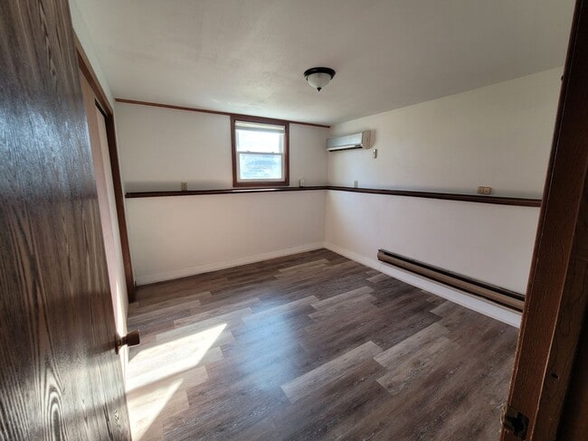 Building Photo - 2460-2462 2nd Ave South