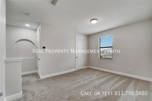 Building Photo - 12149 Creek Preserve Dr
