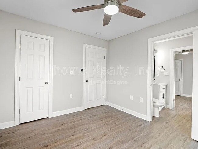 Building Photo - 2605 Shreve Rd