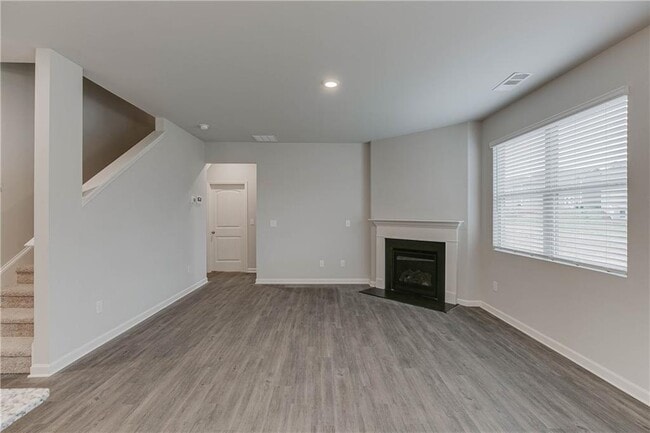 Building Photo - 6767 Scarlet Oak Way
