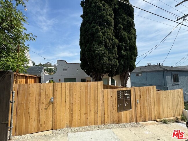 Building Photo - 1948 Preston Ave