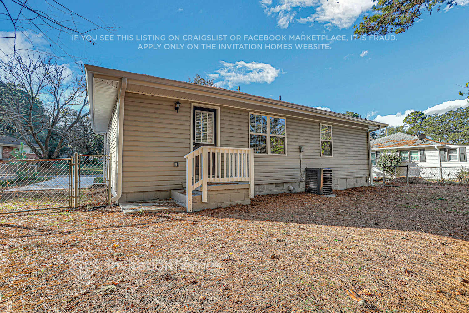 Building Photo - 843 Meadow Pl