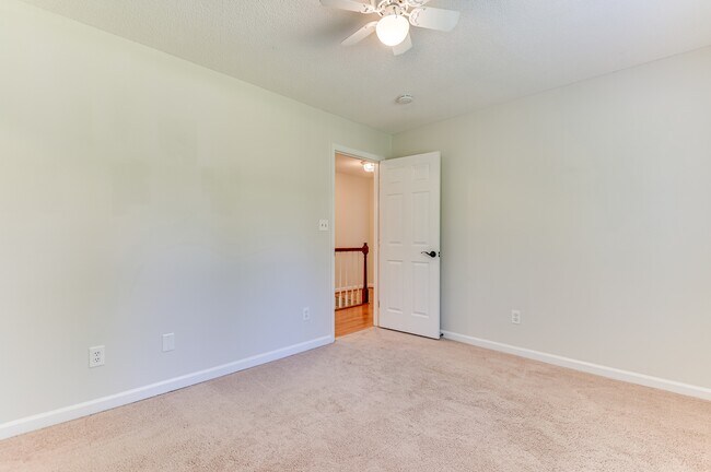 Building Photo - 4135 Fox Brush Dr