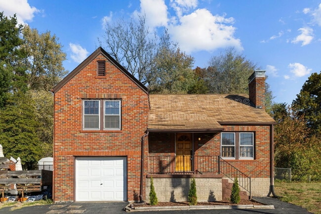 Primary Photo - 1150 N Florissant Rd