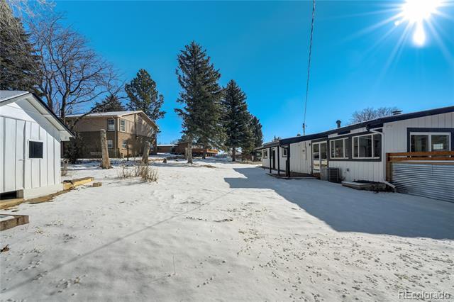 Building Photo - 1424 Columbine Rd