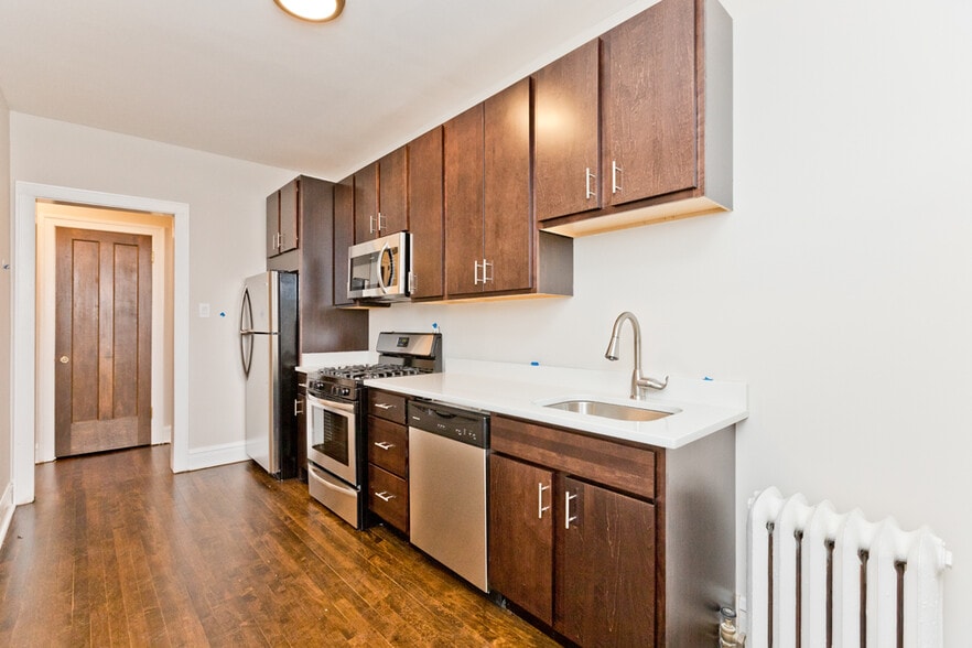 Building Photo - 5306 N Ashland Ave