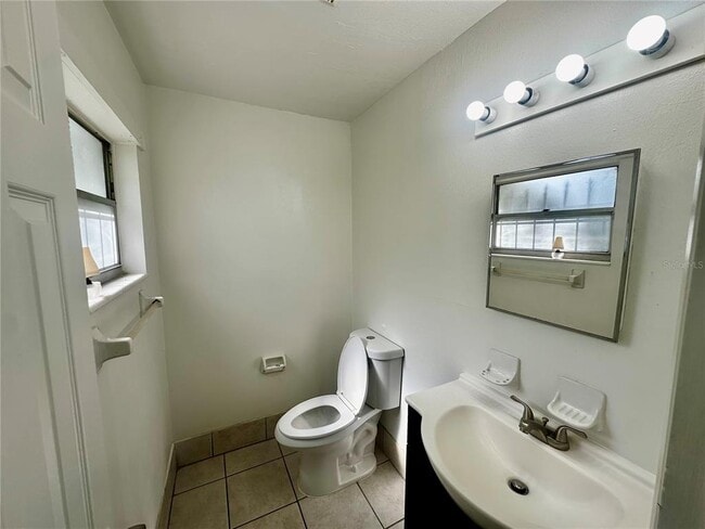 Building Photo - 4936 Lanette St