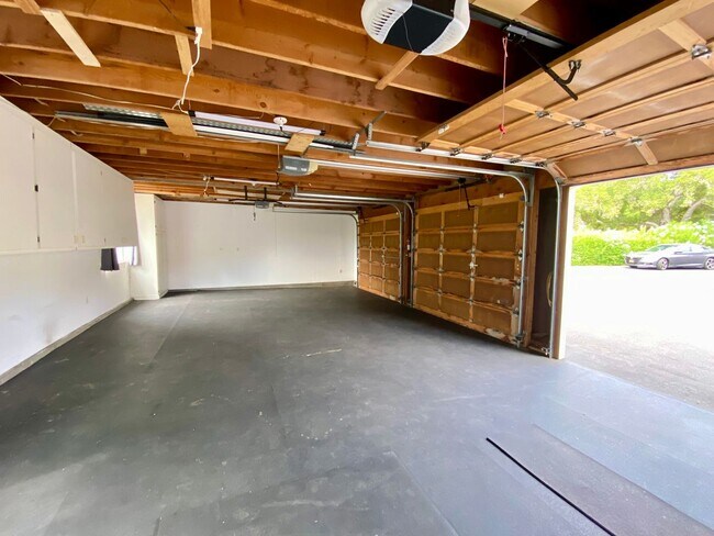 Building Photo - 17299 Deer Park Rd