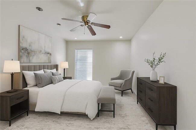 Building Photo - 244 13th St NE