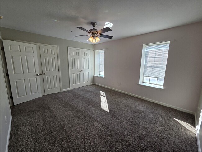 Building Photo - 217 Church St