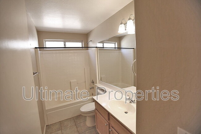 Building Photo - 13602 W Desert Flower Dr