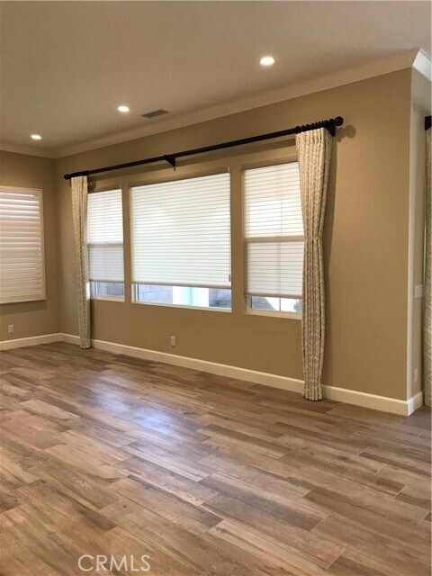 Building Photo - 109 Outpost