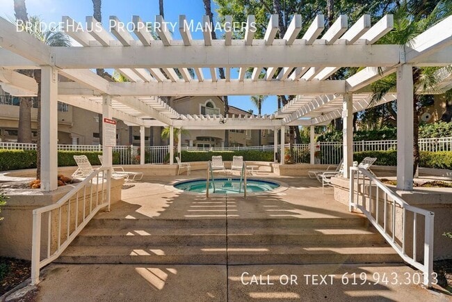 Building Photo - 11048 Portobelo Dr