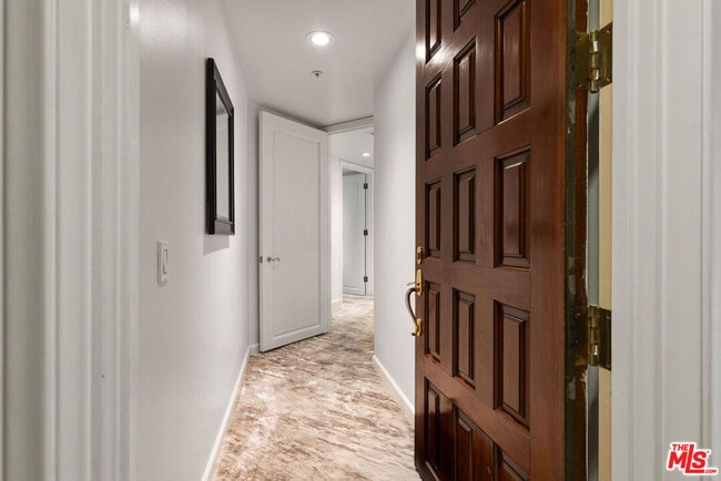 Building Photo - 10550 Wilshire Blvd