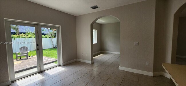 Building Photo - 16507 NW 91st Ave