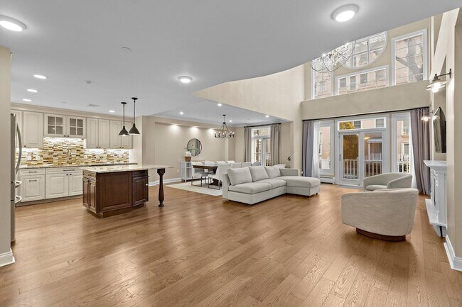 Building Photo - 208 Shearwater Ct W