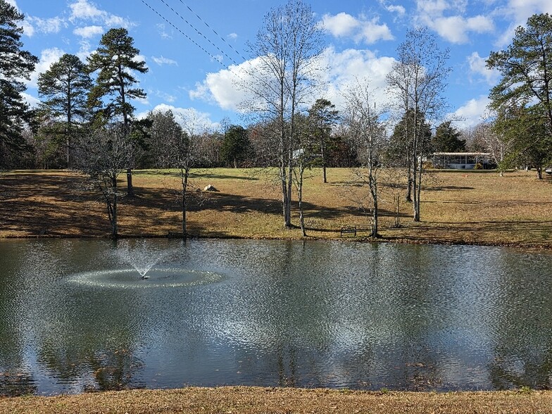 Building Photo - 57 Benchmark Dr