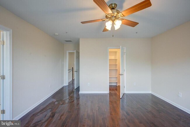 Building Photo - 7827 Crystal Brook Way