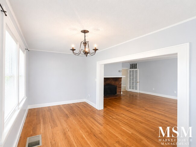 Building Photo - 1701 Ott St