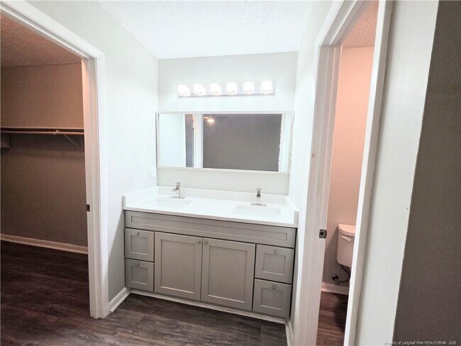 Building Photo - 7021 Cordoba Ct
