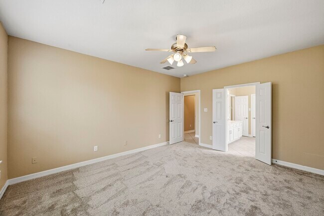Building Photo - 4106 Applecreek Bend Dr
