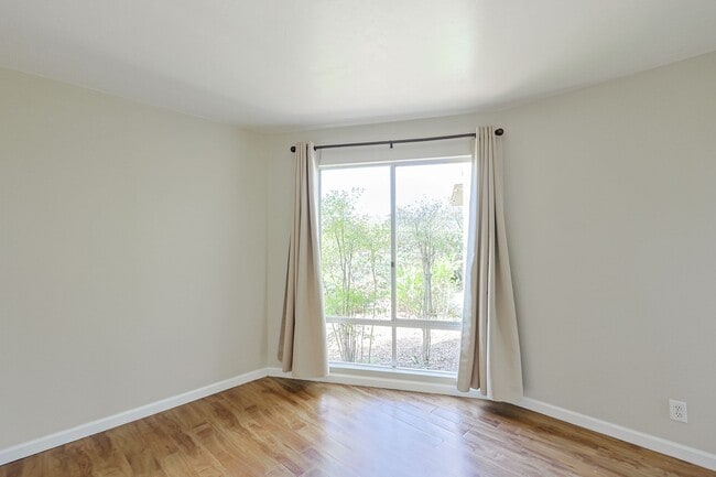 Building Photo - 5708 Baltimore Dr