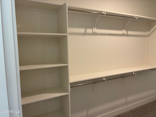 Building Photo - 10862 N Brownsville Ln