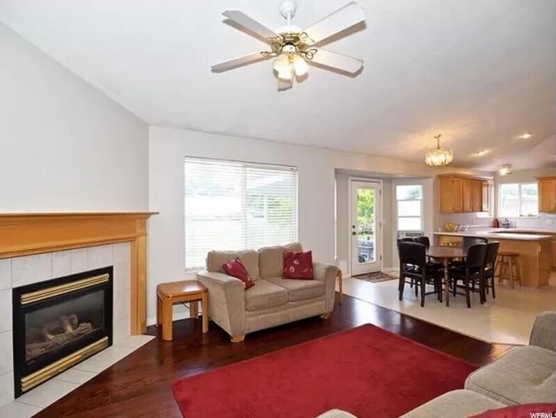 Building Photo - 4881 Cave Peak Dr