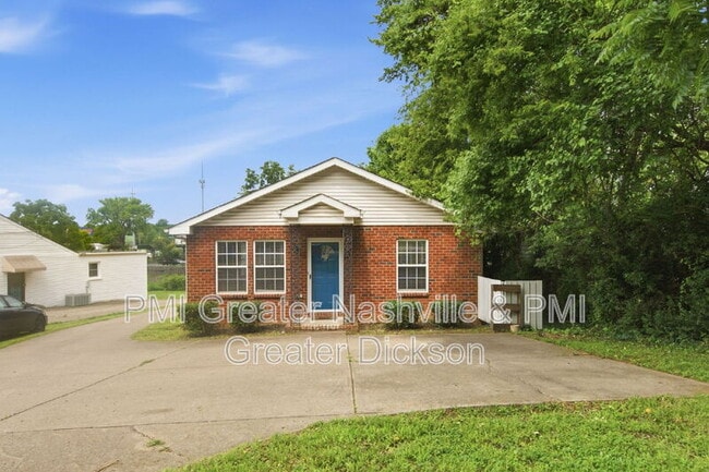 Building Photo - 1208 Coreland Dr