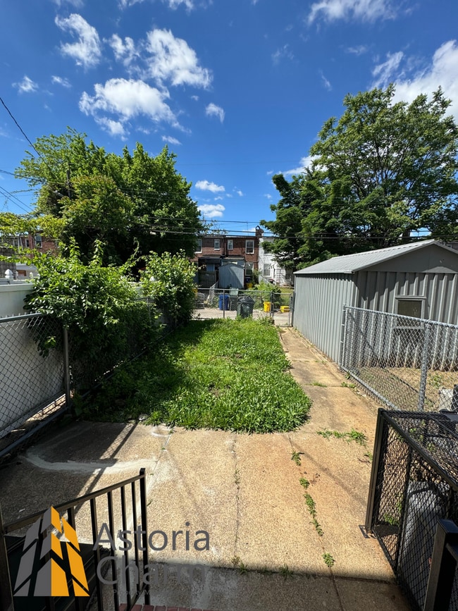 Building Photo - Modern 3 bedroom 1.5 bathroom House for RENT!