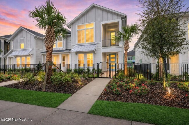 Building Photo - 459 Crestview Dr