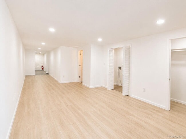 Building Photo - 69-46 64th St