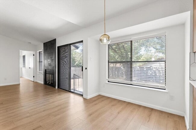 Building Photo - 7800 Turquoise Trail