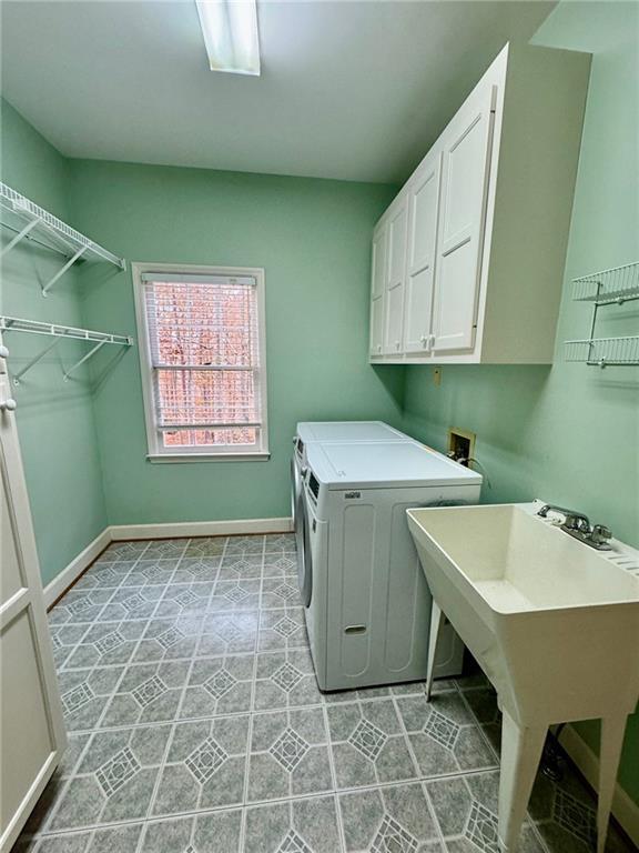 Building Photo - 5450 Heathridge Terrace