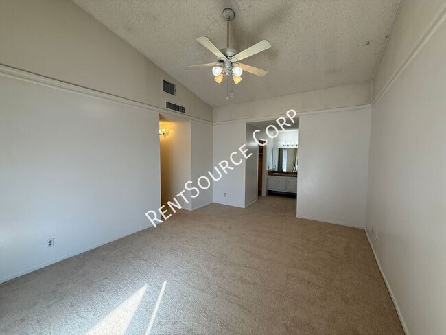 Building Photo - 2522 Marcella St